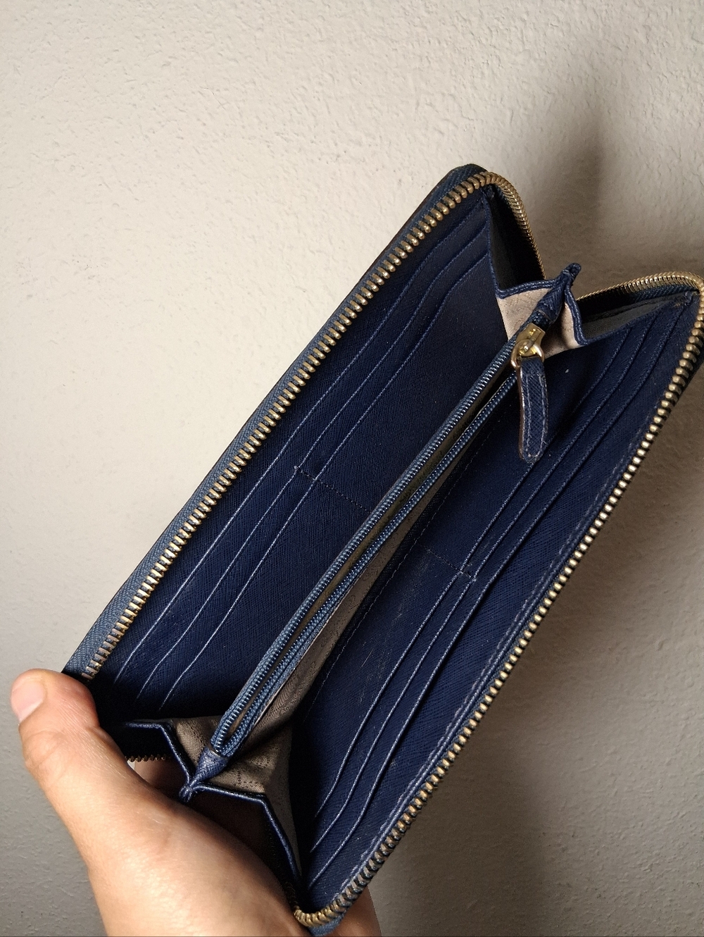 Michael Kors Long Navy Blue Zipper Wallet - Picture 4 of 6